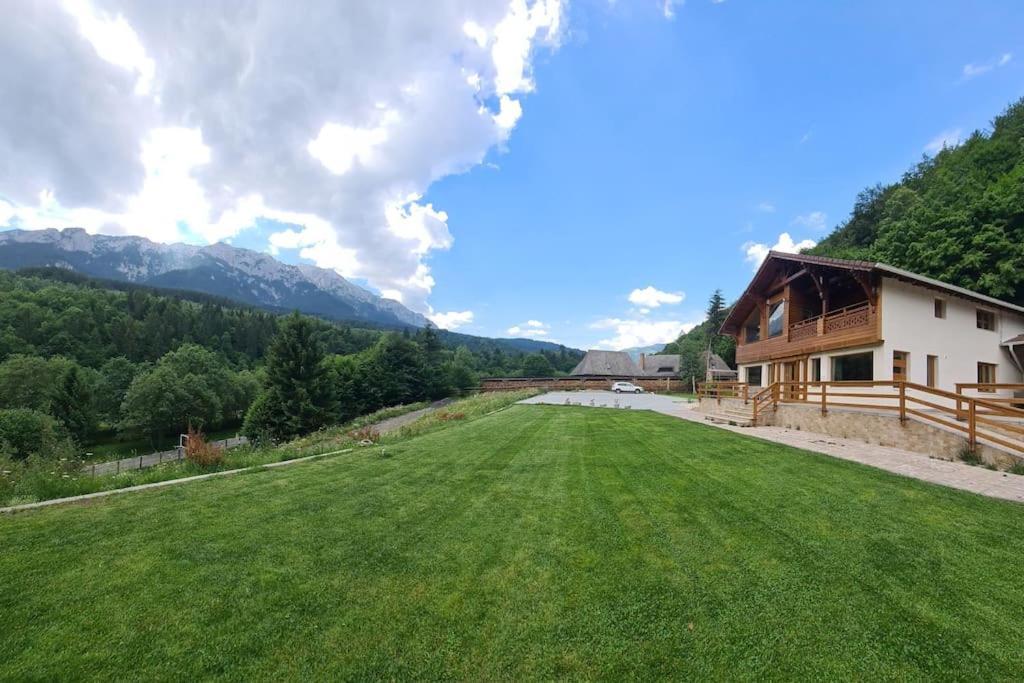 Pensiune Subcrai Cu Centru Spa Zărneşti Exterior foto